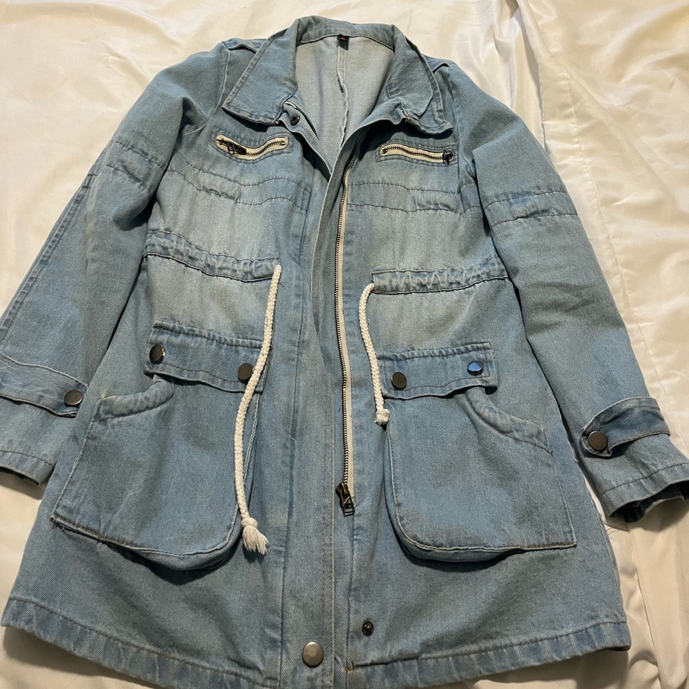 Long jean jacket with lots of pockets